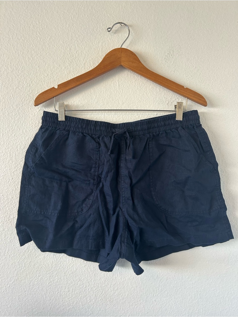 Quince Women's Navy Drawstring Linen Blend Shorts Size L
